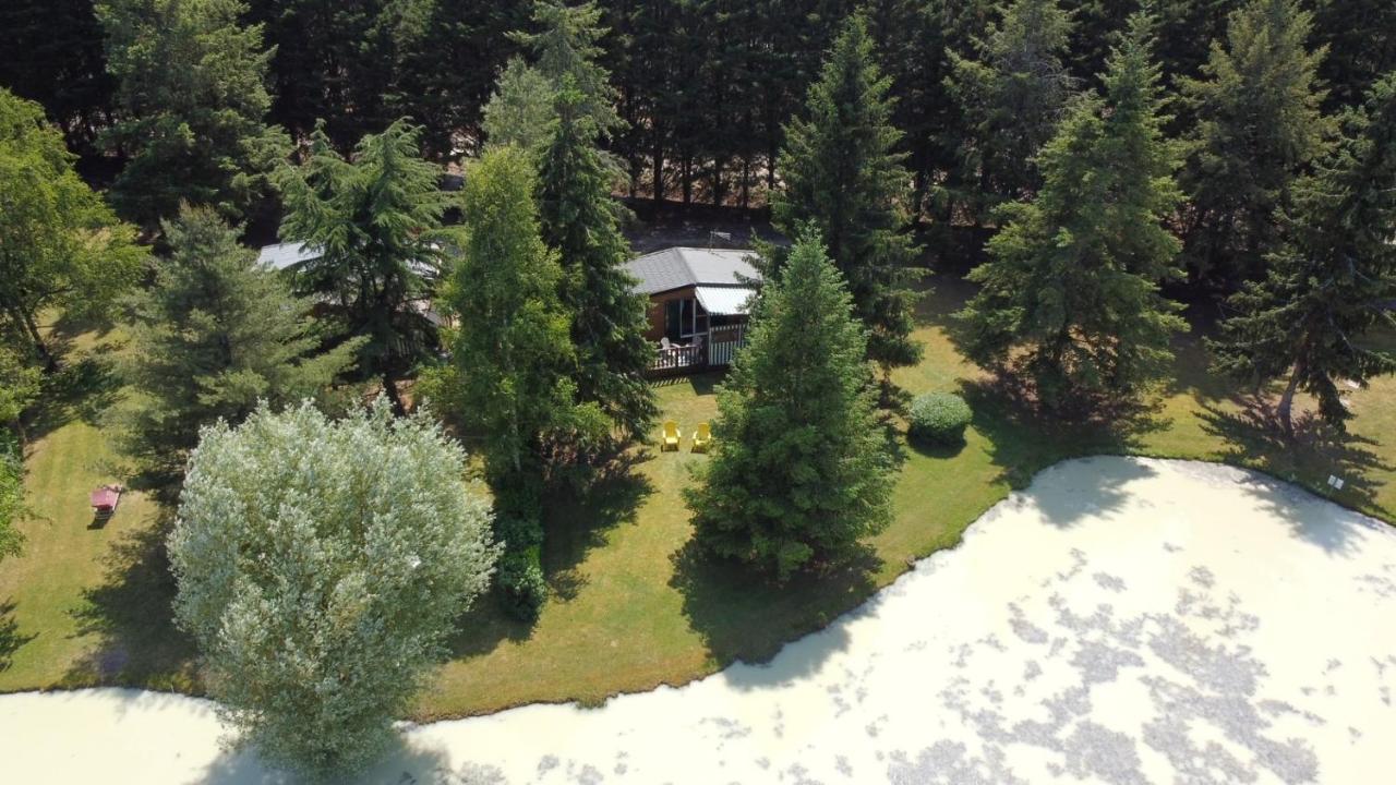 Chalet La Perche Au Bord De L'Eau Lion-en-Sullias Esterno foto